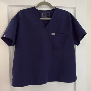 Relaxed Catarina One-Pocket Scrub Top